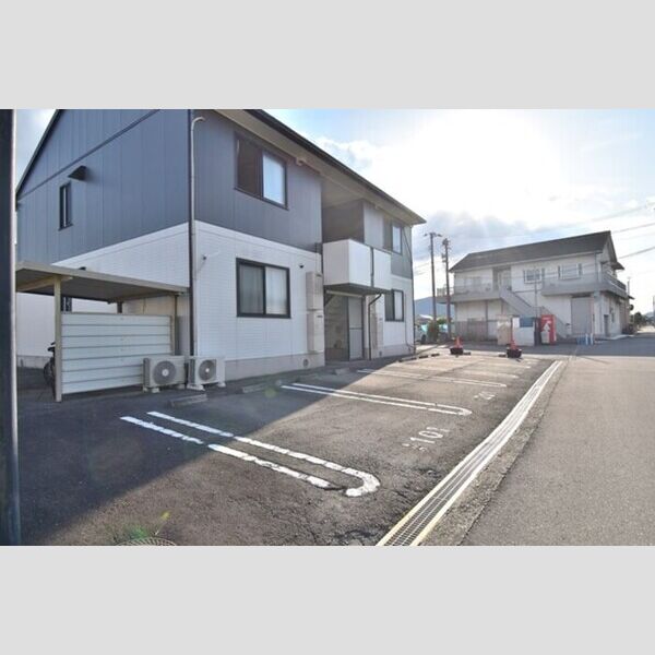 駐車場 (駐車場)