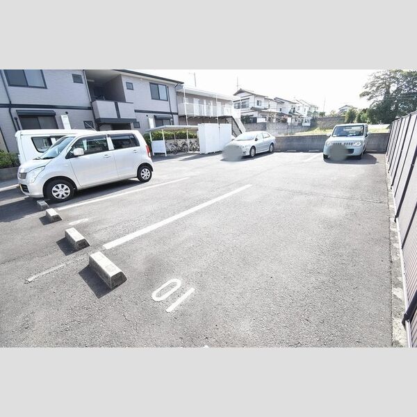 駐車場 (駐車場)