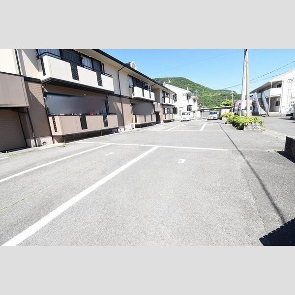 駐車場 (駐車場)