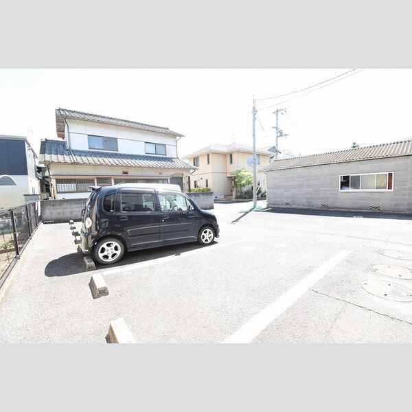 駐車場 (駐車場)
