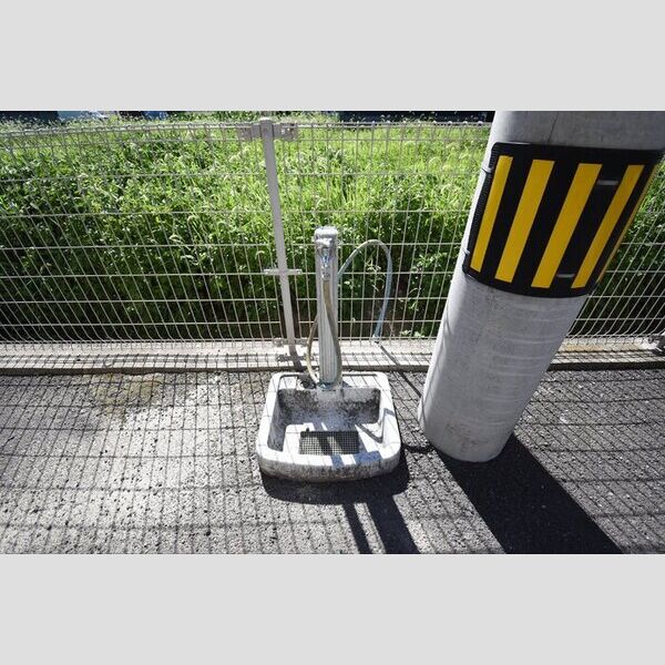 現地周辺 (ペット足洗い場)