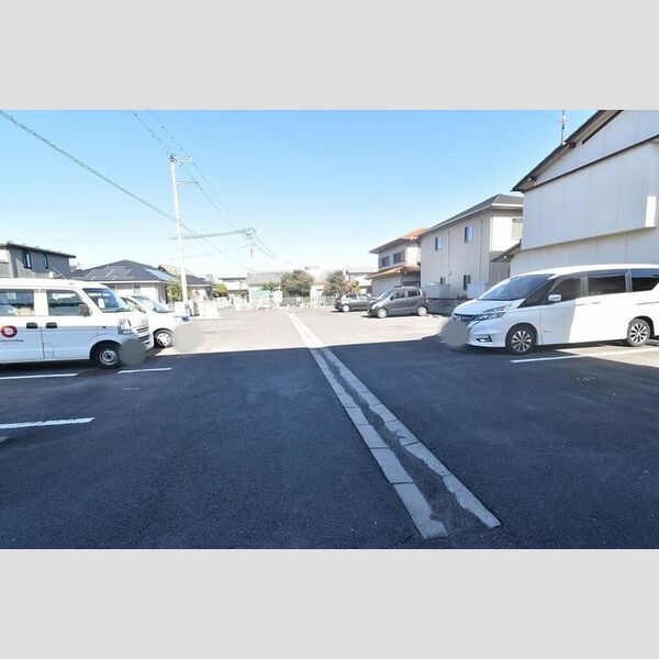 駐車場 (駐車場)