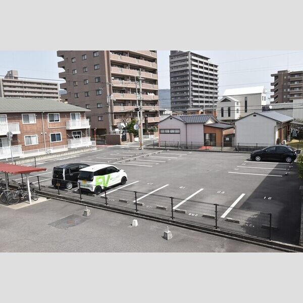 駐車場 (駐車場)