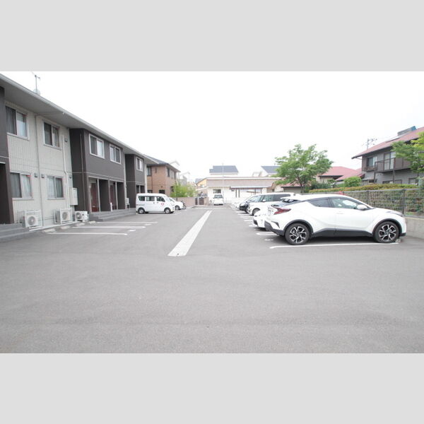 駐車場 (駐車場)