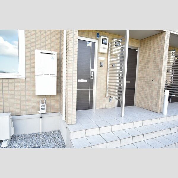 エントランス (エントランス)