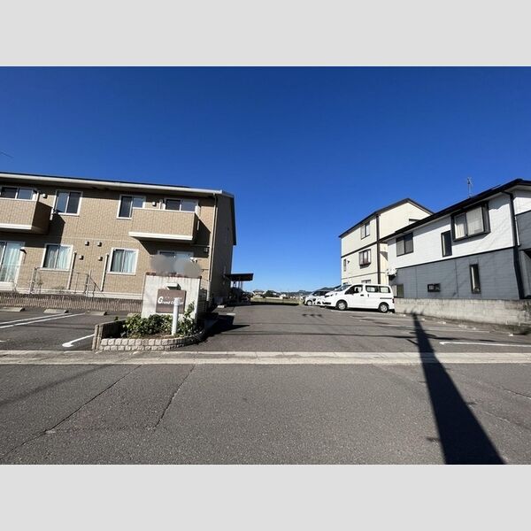 駐車場 (駐車場)