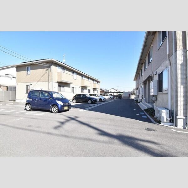 駐車場 (駐車場)