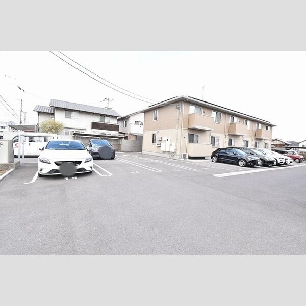 駐車場 (駐車場)