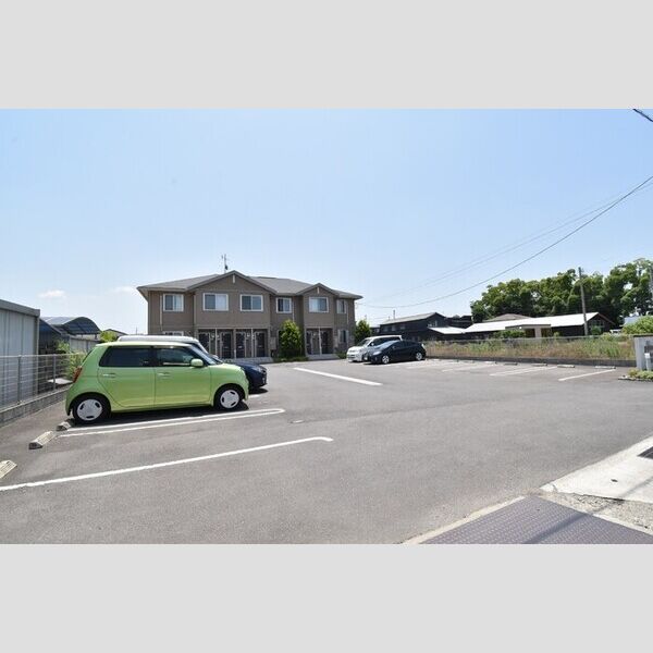 駐車場 (駐車場)