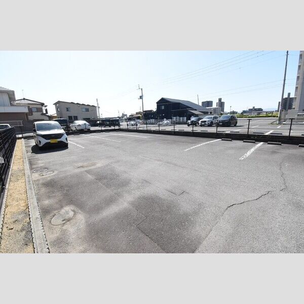 駐車場 (駐車場)