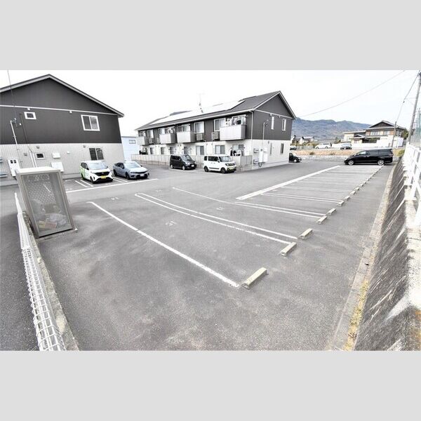 駐車場 (駐車場)