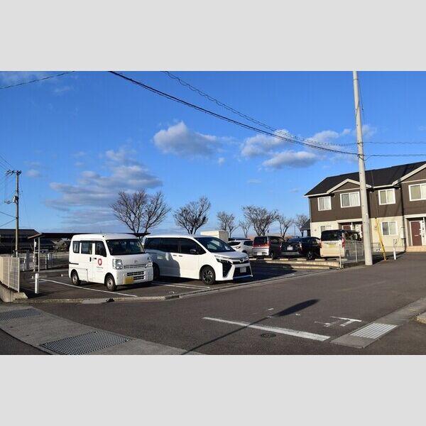 駐車場 (駐車場)