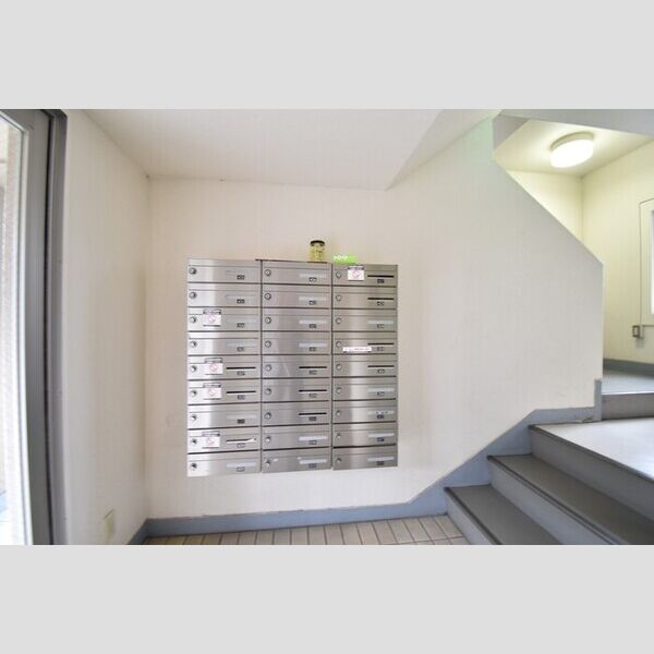 現地周辺 (郵便ポスト)