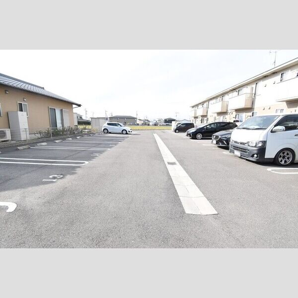 駐車場 (駐車場)