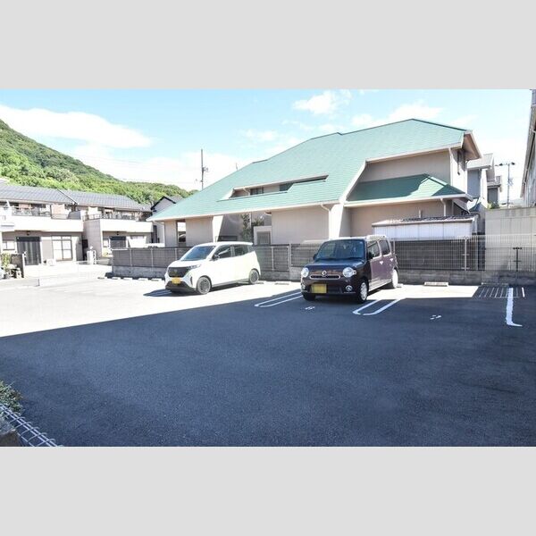 駐車場 (駐車場)