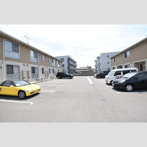 駐車場 (駐車場)