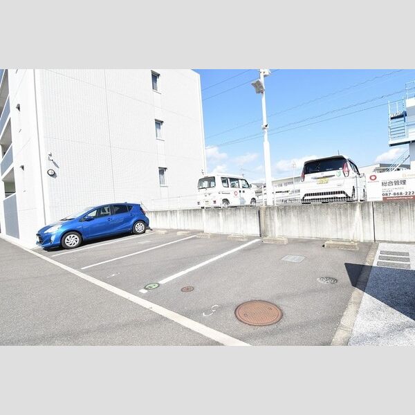 駐車場 (駐車場)
