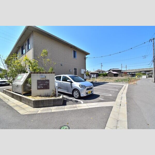 駐車場 (駐車場)