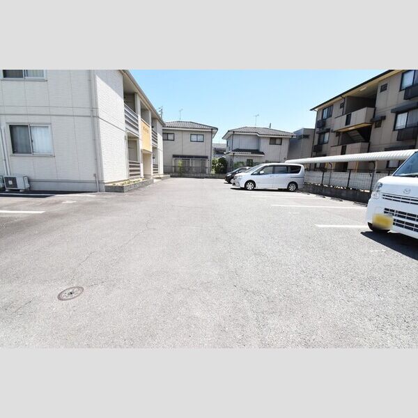 駐車場 (駐車場)