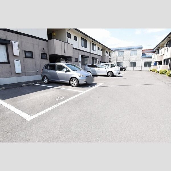 駐車場 (駐車場)
