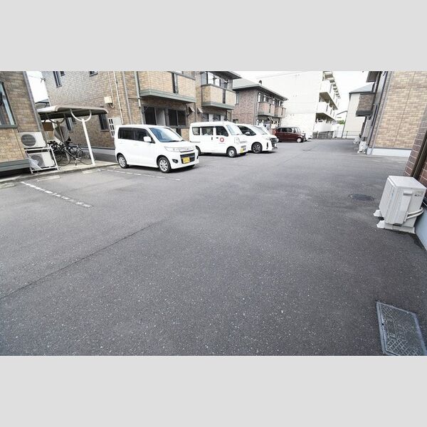 駐車場 (駐車場)