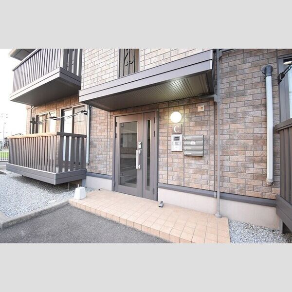 エントランス (エントランス)