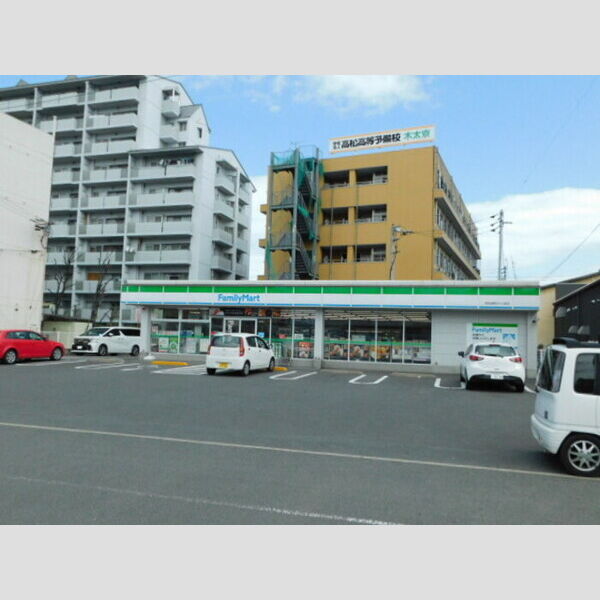 現地周辺 (ファミリーマート高松国際ホテル前店444m)