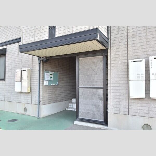 エントランス (エントランス)