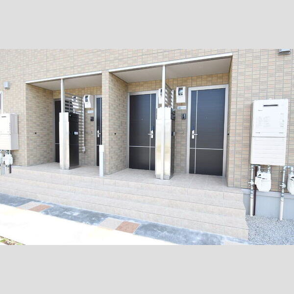 エントランス (エントランス)