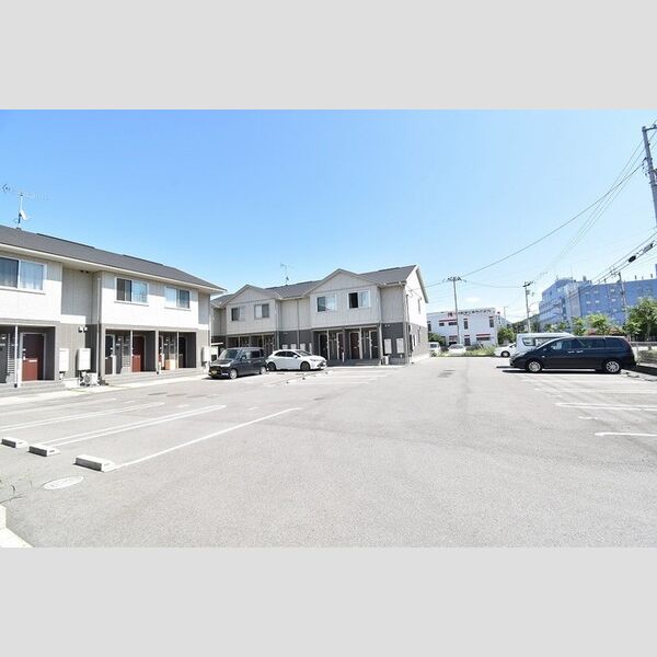 駐車場 (駐車場)