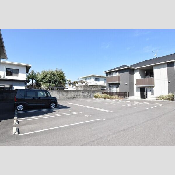 駐車場 (駐車場)