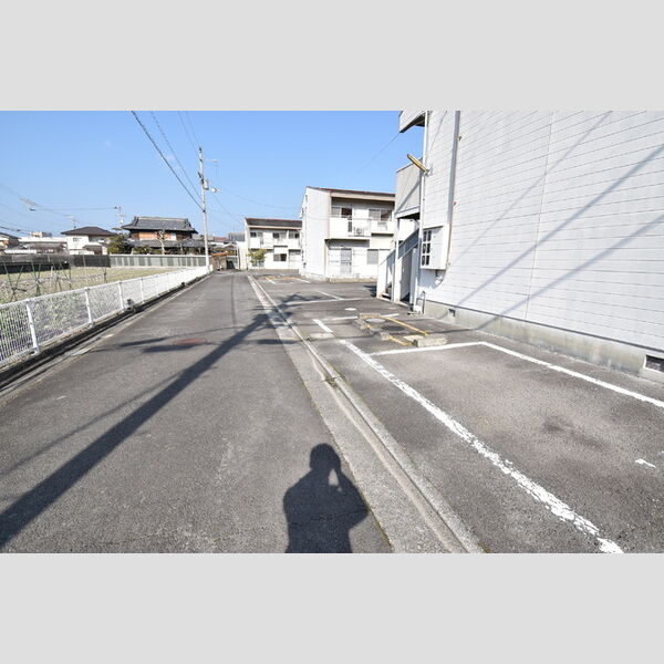 エントランス (入口)