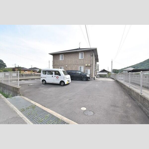 駐車場 (駐車場)