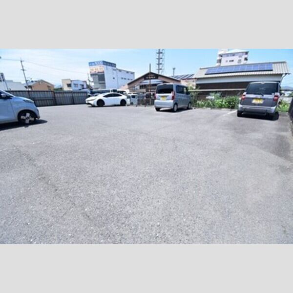 駐車場 (駐車場)