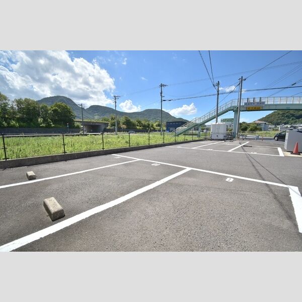 駐車場 (駐車場)