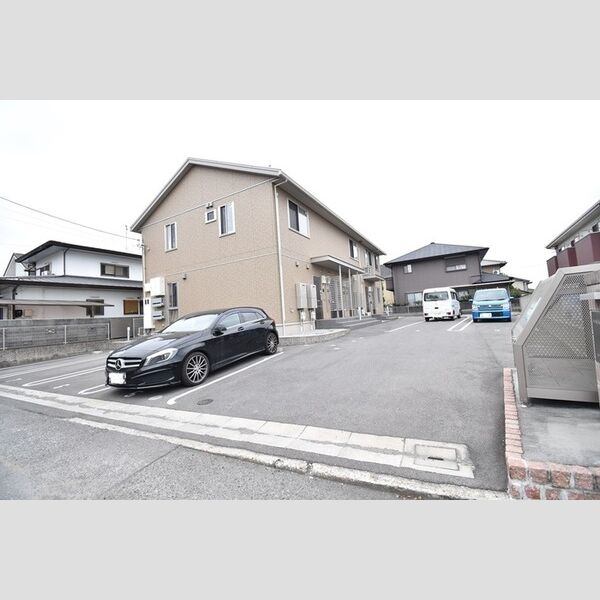 駐車場 (駐車場)