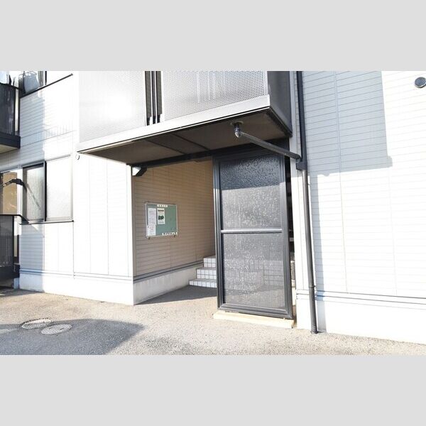 エントランス (エントランス)