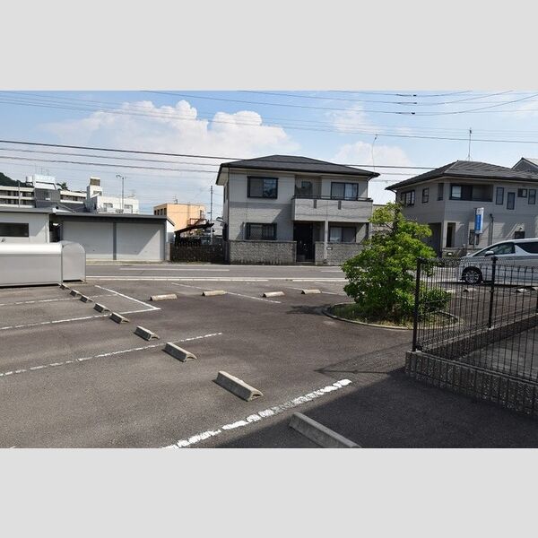 駐車場 (駐車場)