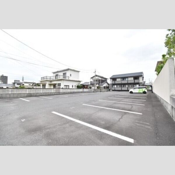 駐車場 (駐車場)