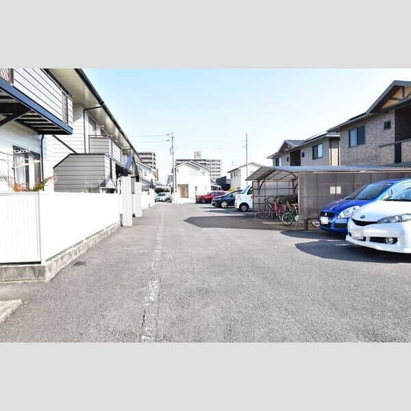 駐車場 (駐車場)