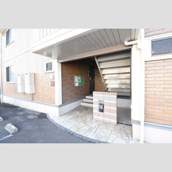 エントランス (エントランス)