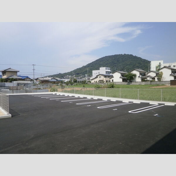 駐車場 (駐車場)
