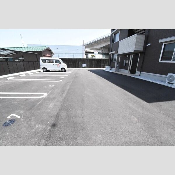 駐車場 (駐車場)