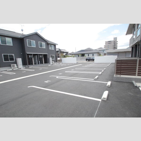 駐車場 (駐車場)