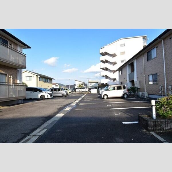 駐車場 (駐車場)