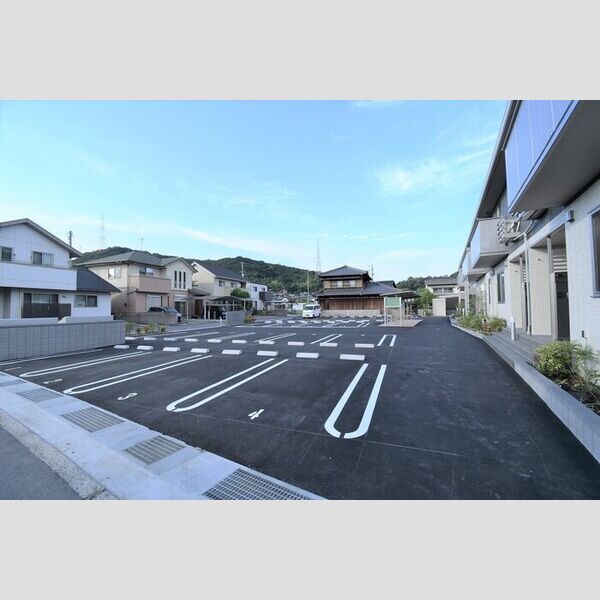 駐車場 (駐車場)