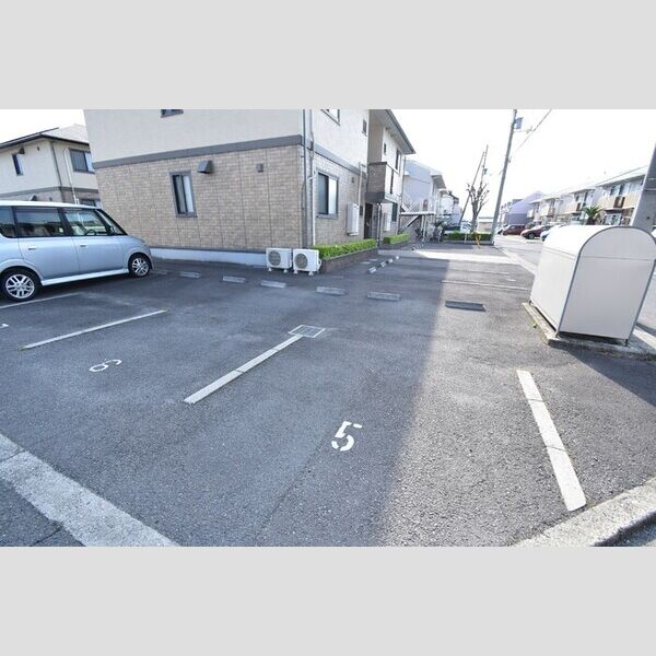 駐車場 (駐車場)