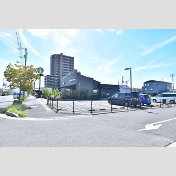 現地周辺 (スターバックスコーヒー高松サン・フラワー通り店)