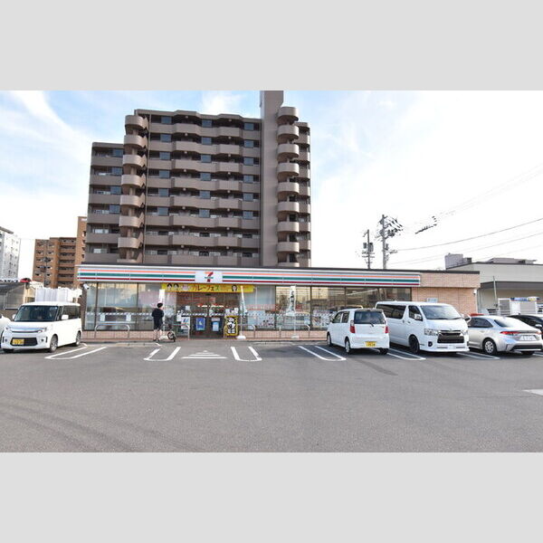 現地周辺 (セブンイレブン高松木太町中浜店)