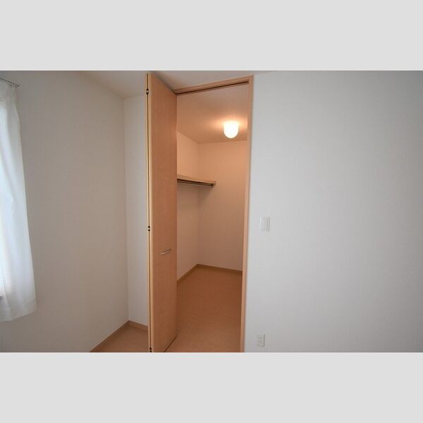 収納 (ウォークインクローゼット)